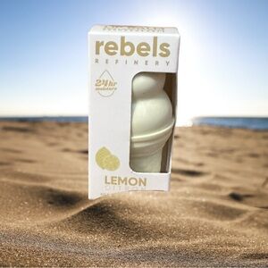 New refillable lip balm by Rebels Refinery in the scent Lemon Citron